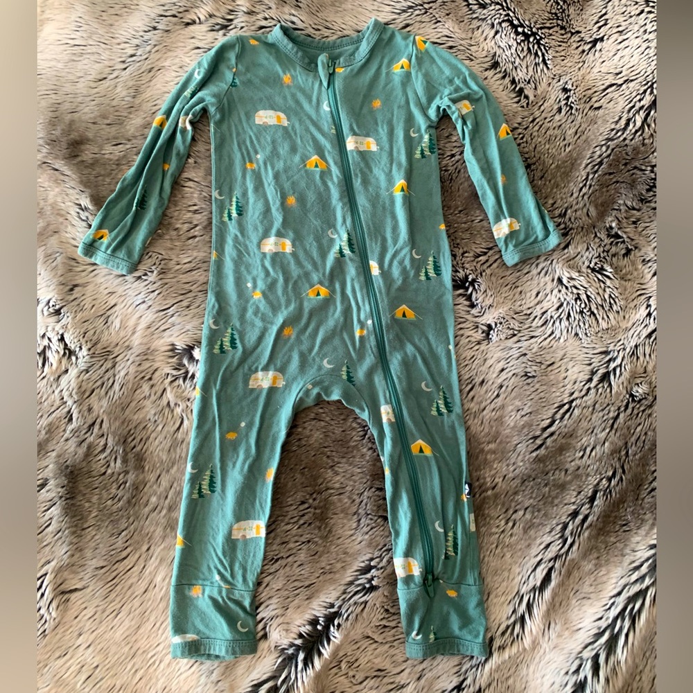 Kyte baby zipper camp long sleeve romper size 18-24 months